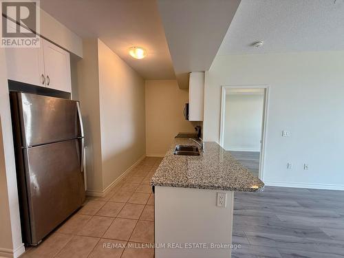 1101 - 349 Rathburn Road, Mississauga, ON - Indoor Photo Showing Kitchen