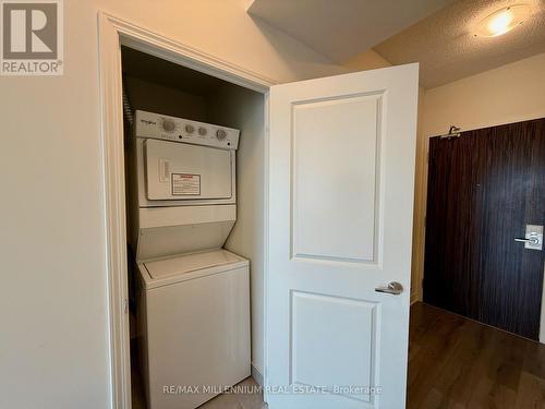 1101 - 349 Rathburn Road, Mississauga, ON - Indoor Photo Showing Laundry Room