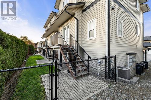 180 Mccurdy Road E Unit# 3, Kelowna, BC - Outdoor With Exterior