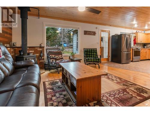 132 Missezula Lake Road, Princeton, BC - Indoor Photo Showing Living Room