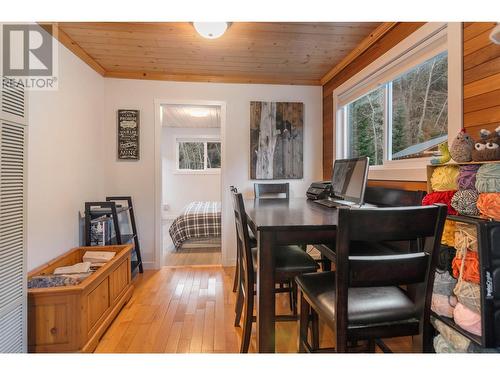 132 Missezula Lake Road, Princeton, BC - Indoor Photo Showing Dining Room