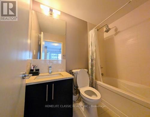 1010 - 83 Redpath Avenue, Toronto, ON - Indoor Photo Showing Bathroom