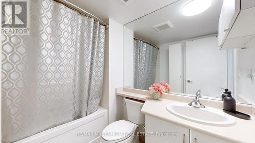 473 - 209 Fort York Boulevard, Toronto, ON - Indoor Photo Showing Bathroom