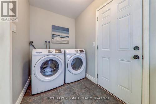 1547 Spencely Drive, Oshawa, ON - Indoor Photo Showing Laundry Room