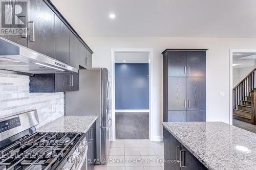 174 William Fair Drive, Clarington, ON - Indoor Photo Showing Kitchen With Upgraded Kitchen