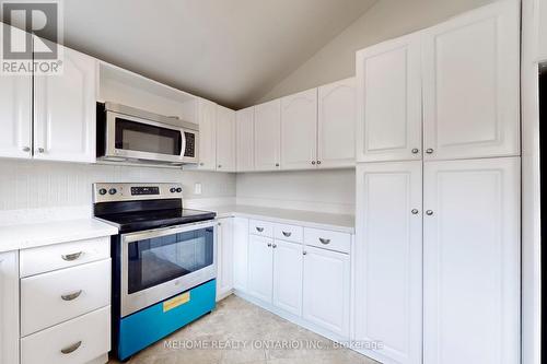 38 Cartier Crescent, Toronto, ON - Indoor Photo Showing Kitchen