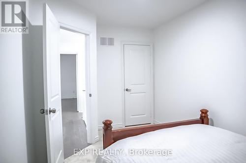 29 Parkside Crescent, Essa, ON - Indoor Photo Showing Bedroom