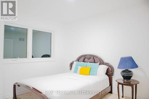 29 Parkside Crescent, Essa, ON -  Photo Showing Bedroom