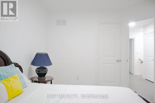 29 Parkside Crescent, Essa, ON - Indoor Photo Showing Bedroom