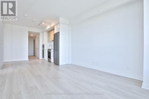 1810A - 30 Upper Mall Way, Vaughan, ON - Indoor Photo Showing Other Room