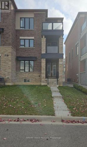 37 Sparks Street, Aurora, ON - Outdoor With Facade