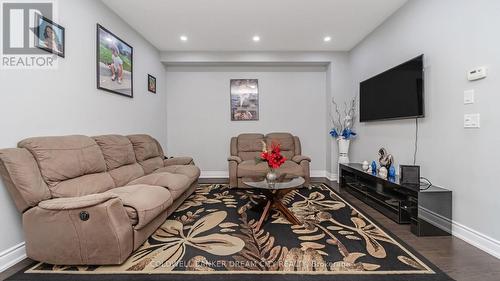 88 Hollowgrove Boulevard, Brampton, ON - Indoor Photo Showing Living Room