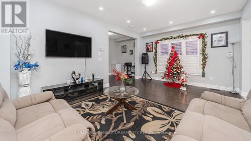 88 Hollowgrove Boulevard, Brampton, ON - Indoor Photo Showing Living Room