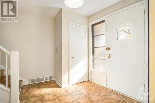 2725 Kelly Avenue, Ottawa, ON - Indoor Photo Showing Other Room