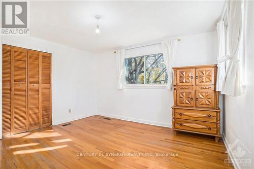 2725 Kelly Avenue, Ottawa, ON - Indoor Photo Showing Other Room