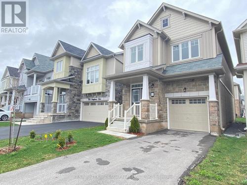 7822 Longhouse Lane, Niagara Falls, ON - Outdoor With Facade