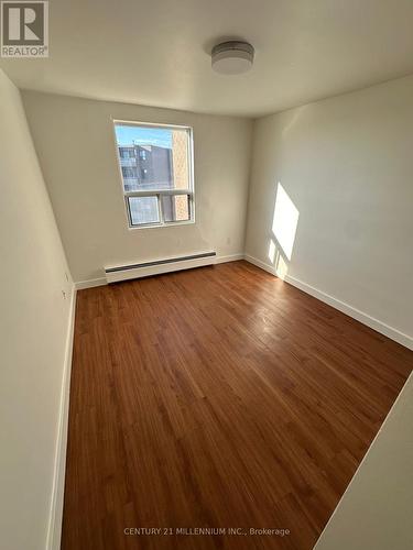 1011 - 27 Vanier Drive, Guelph, ON - Indoor Photo Showing Other Room