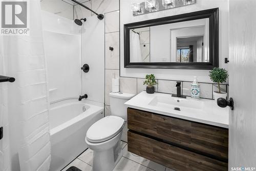 301 217A Cree Place, Saskatoon, SK - Indoor Photo Showing Bathroom