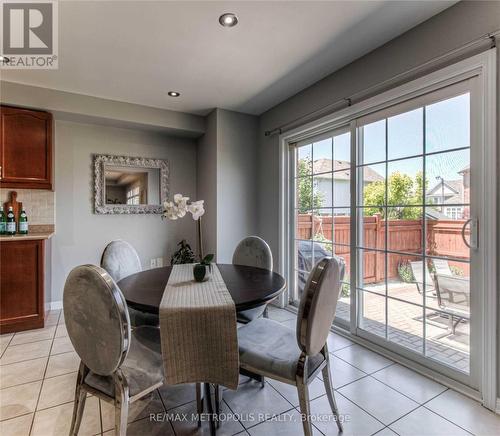 46 Horton Walk, Cambridge, ON - Indoor Photo Showing Dining Room