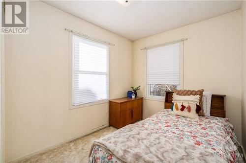 31 Harrold Place, Ottawa, ON - Indoor Photo Showing Bedroom