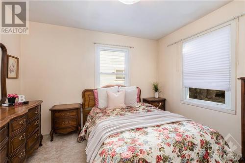 31 Harrold Place, Ottawa, ON - Indoor Photo Showing Bedroom