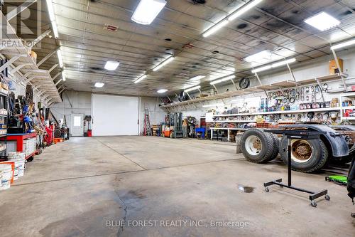 10996 Furnival Road, West Elgin (Rodney), ON - Indoor Photo Showing Garage