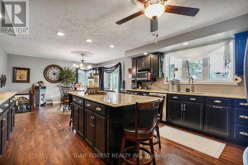 10996 Furnival Road, West Elgin (Rodney), ON - Indoor Photo Showing Kitchen