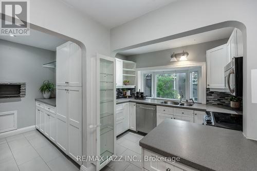 59 Harmony Road N, Oshawa (Eastdale), ON - Indoor Photo Showing Kitchen With Double Sink