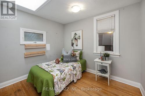 59 Harmony Road N, Oshawa (Eastdale), ON - Indoor Photo Showing Bedroom