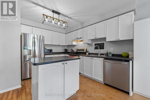 6 Chalk Court, Port Hope, ON - Indoor Photo Showing Kitchen With Double Sink