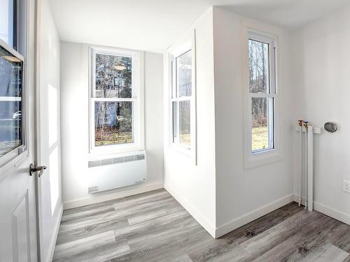 Laundry room - 1008 Rue Du Rocher, Sainte-Julienne, QC - Indoor Photo Showing Other Room