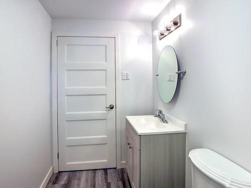 Bathroom - 1008 Rue Du Rocher, Sainte-Julienne, QC - Indoor Photo Showing Bathroom