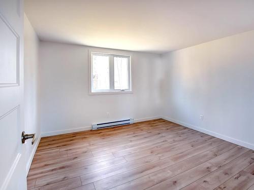 Master bedroom - 1008 Rue Du Rocher, Sainte-Julienne, QC - Indoor Photo Showing Other Room