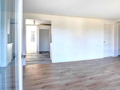 Hall - 1008 Rue Du Rocher, Sainte-Julienne, QC - Indoor Photo Showing Other Room