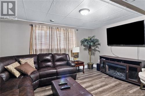 7 Mcclellan Cres, Nackawic, NB - Indoor Photo Showing Living Room