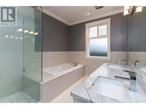 3640 Williams Road, Richmond, BC - Indoor Photo Showing Bathroom