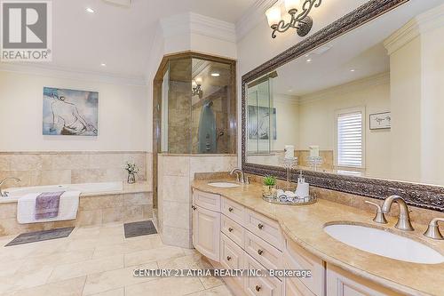 33 Winterport Court, Richmond Hill, ON - Indoor Photo Showing Bathroom