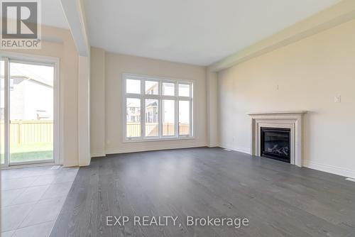 40 Joiner Circle, Whitchurch-Stouffville, ON - Indoor Photo Showing Living Room With Fireplace