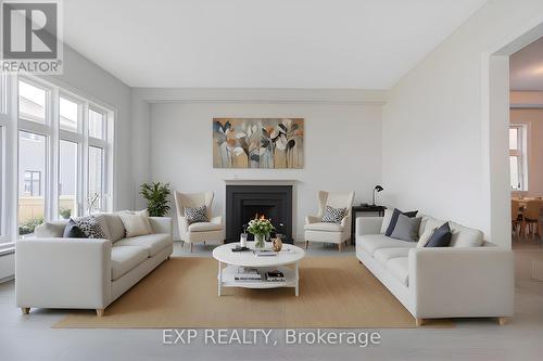 40 Joiner Circle, Whitchurch-Stouffville, ON - Indoor Photo Showing Living Room With Fireplace