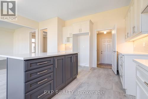 40 Joiner Circle, Whitchurch-Stouffville, ON - Indoor Photo Showing Kitchen