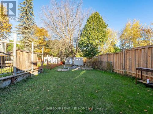 123 Wildwood Avenue, Richmond Hill, ON - Outdoor With Backyard