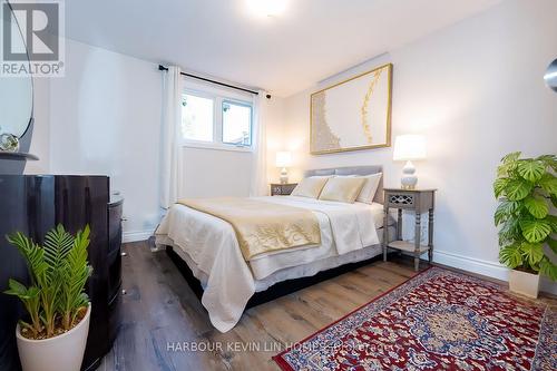 123 Wildwood Avenue, Richmond Hill, ON - Indoor Photo Showing Bedroom