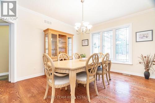 138 Knox Road E, Wasaga Beach, ON - Indoor Photo Showing Dining Room