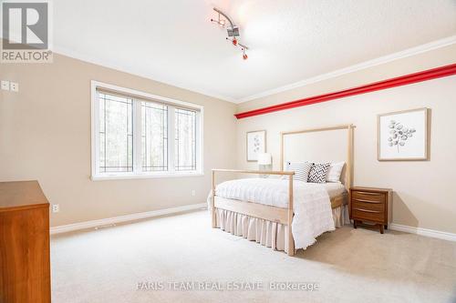 138 Knox Road E, Wasaga Beach, ON - Indoor Photo Showing Bedroom