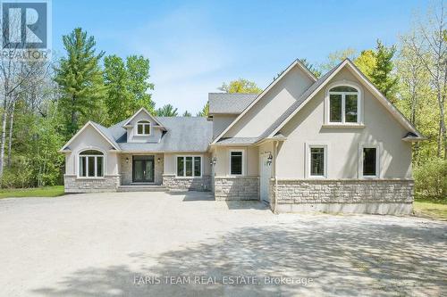 138 Knox Road E, Wasaga Beach, ON - Outdoor With Facade