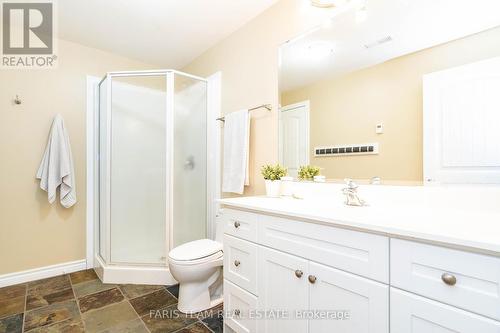 138 Knox Road E, Wasaga Beach, ON - Indoor Photo Showing Bathroom