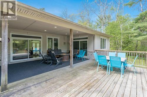 138 Knox Road E, Wasaga Beach, ON - Outdoor With Deck Patio Veranda With Exterior