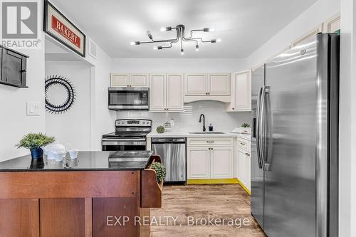 1008 - 1580 Mississauga Valley Boulevard, Mississauga, ON - Indoor Photo Showing Kitchen With Stainless Steel Kitchen With Upgraded Kitchen