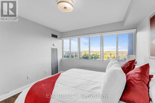 1008 - 1580 Mississauga Valley Boulevard, Mississauga, ON - Indoor Photo Showing Bedroom