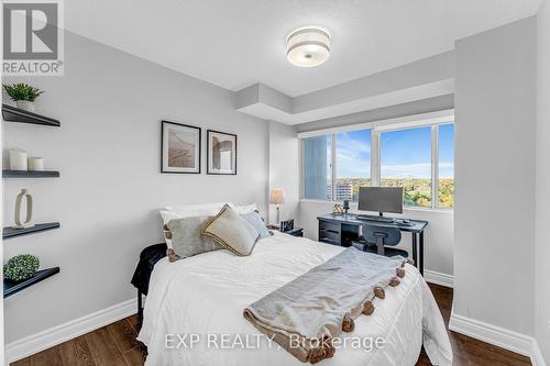 1008 - 1580 Mississauga Valley Boulevard, Mississauga, ON - Indoor Photo Showing Bedroom